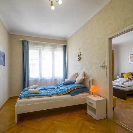 Apartment Lonyay Gellert View 2br *
